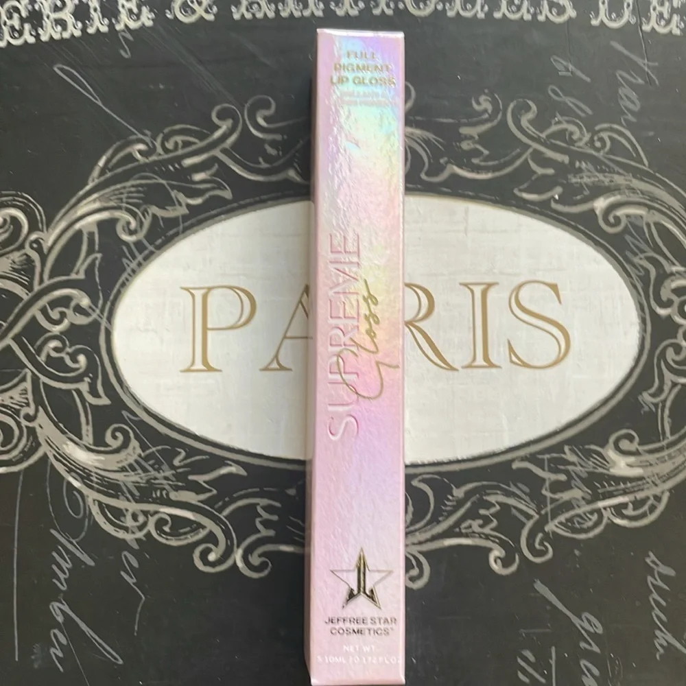 Jeffree Star cosmetics SUPREME GLOSS in the color Weirdo black